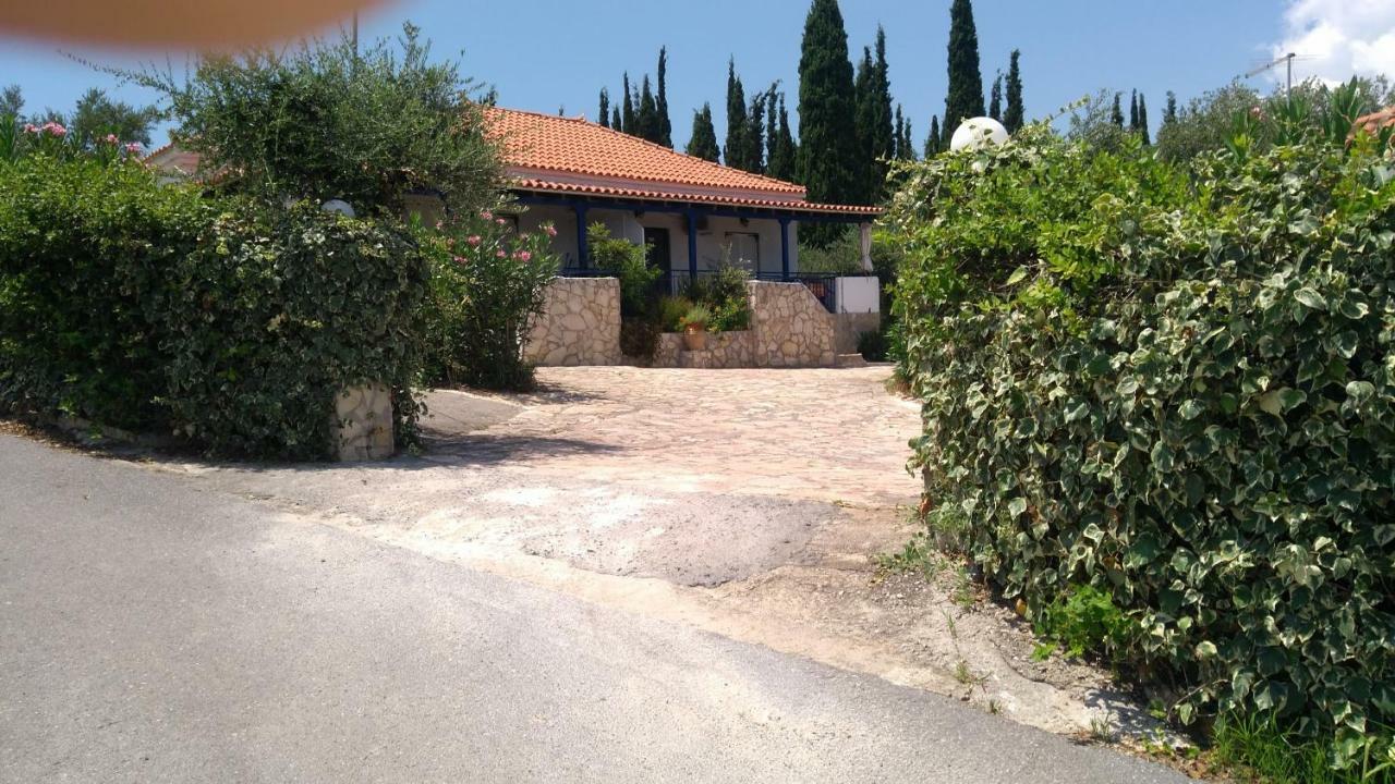 Takis Haikos House Two Minutes Walk To The Beach Peroulia Vunária Kültér fotó